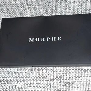 Morphe highlighting palette
